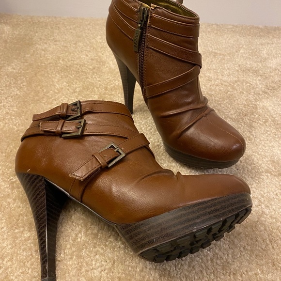 Booties - Picture 5 of 8